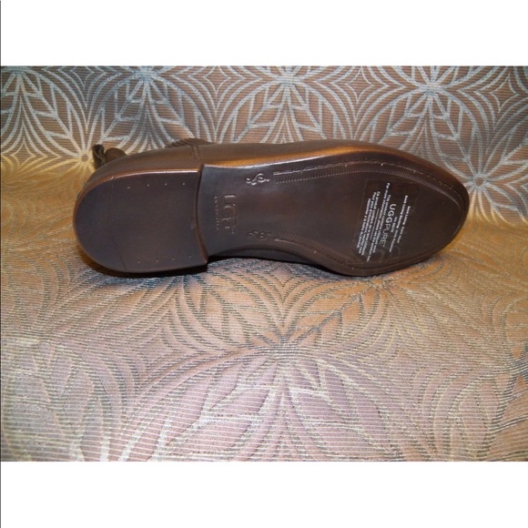 New Womens UGG JO Black Leather Short Ankle Boots - Picture 5 of 5